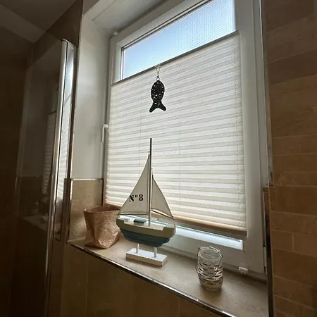 Villa Stadtvilla In 7 Personen 3 Schlafzimmer 2 Baeder Garten Und Terrasse Zentral Gelegen Messe Innenstadt Seen Leipzig