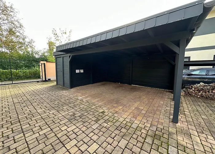 Villa Stadtvilla In 7 Personen 3 Schlafzimmer 2 Bäder Garten Und Terrasse Zentral Gelegen Messe Innenstadt Seen Leipzig