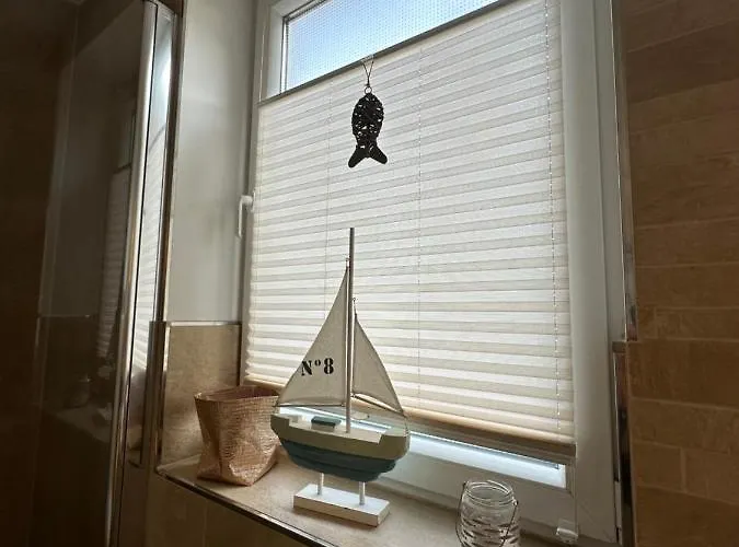 Villa Stadtvilla In 7 Personen 3 Schlafzimmer 2 Bäder Garten Und Terrasse Zentral Gelegen Messe Innenstadt Seen Leipzig