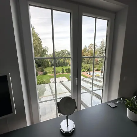 Villa Stadtvilla In 7 Personen 3 Schlafzimmer 2 Baeder Garten Und Terrasse Zentral Gelegen Messe Innenstadt Seen Leipzig